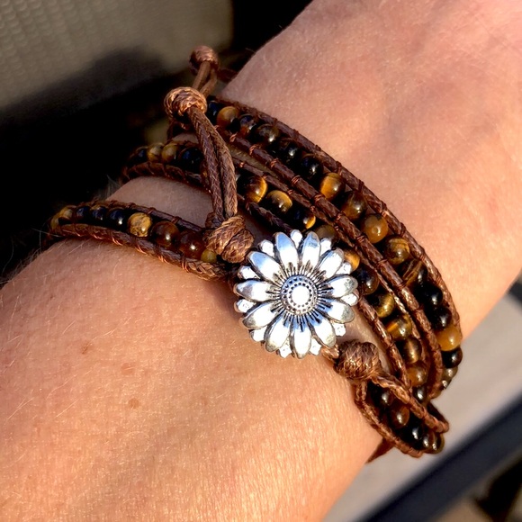 "LAST ONE" NEW Tiger's Eye Leather Layer Wrap Boho Beaded Silver Flower Closure - Picture 5 of 8